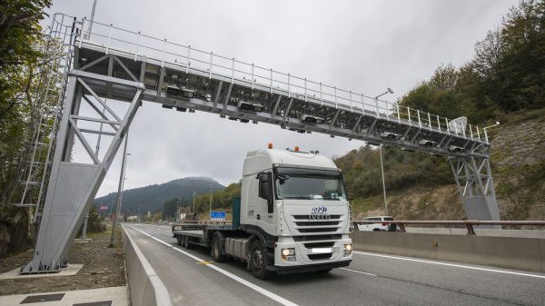 El TSJPV anula de nuevo los peajes para camiones en Gipuzkoa