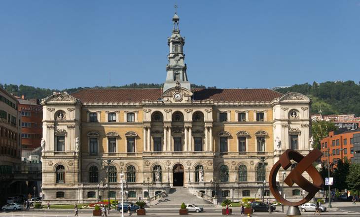 El Ayuntamiento de Bilbao activa las medidas excepcionales del  Plan Bilbao Aurrera dirigidas a las personas más vulnerables