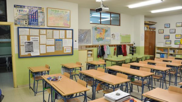 El 20% de los institutos de la CAV vuelve a abrir las aulas