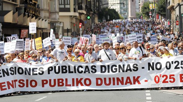 Los pensionistas vascos solicitan a los partidos que se pronuncien en torno a sus reivindicaciones