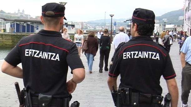 Detenido en Pasaia tras fracturar el cristal de un comercio