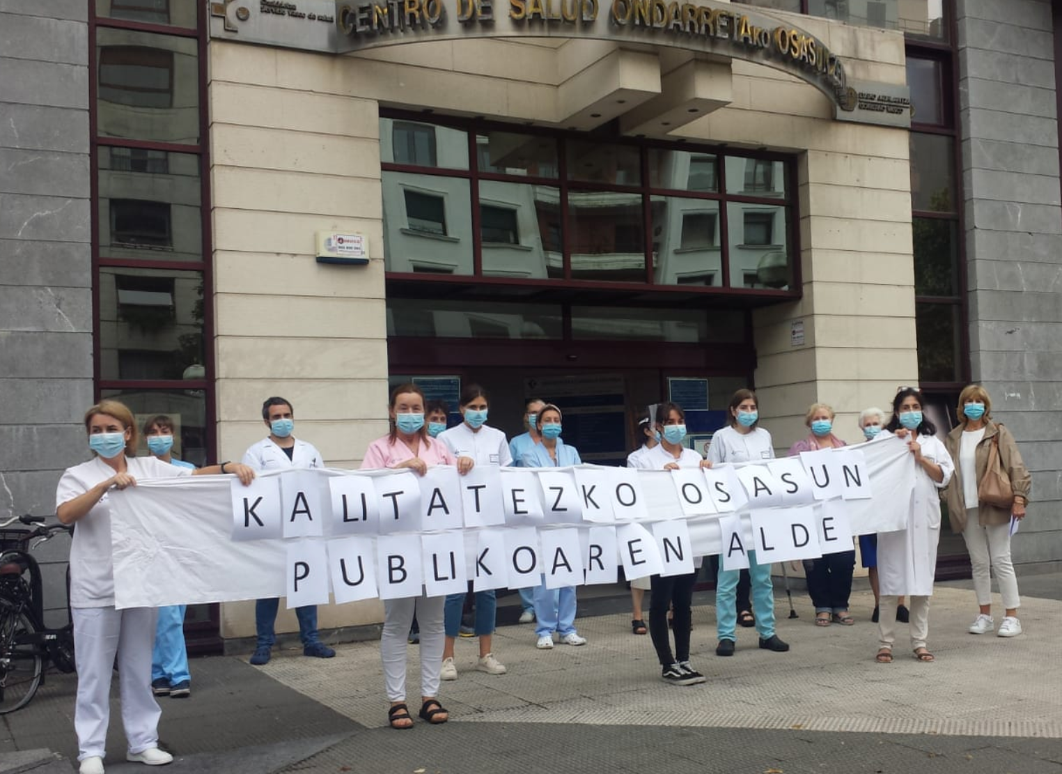 Los sindicatos se concentran en defensa de la sanidad pública