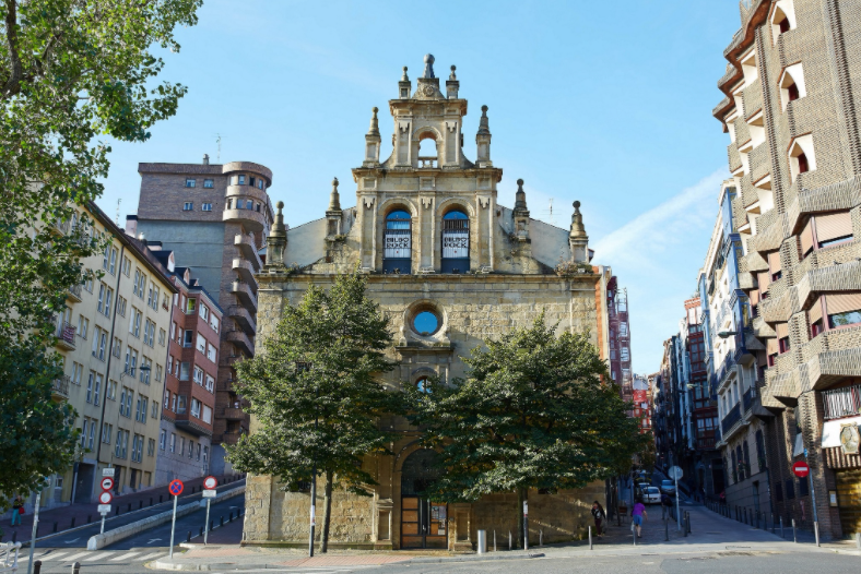 La sala Bilborock del Ayuntamiento de Bilbao acoge este viernes su primer evento desde la reapertura de las instalaciones