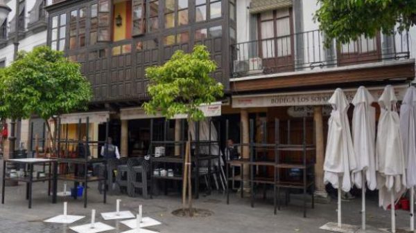 Clausuran dos bares en Eibar por COVID-19